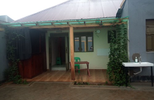 Busia House | La-Tereza Guest house