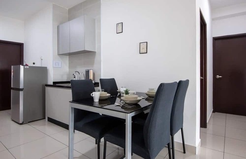 Johor Bahru Apartment | Comfy 3BR Apt @ KSL Daya Near Ikea Tebrau, Parking