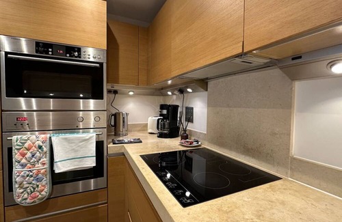 Queenstown Apartment | 2b2b Apt Park + River + Balcony