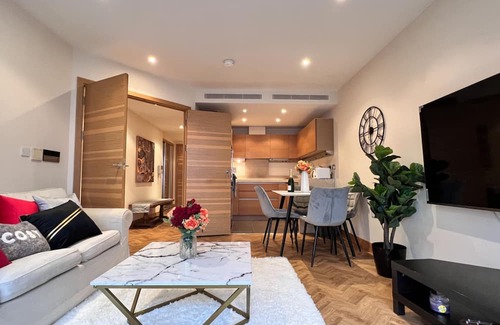 Queenstown Apartment | 2b2b Apt Park + River + Balcony