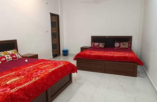 Vrindavan House | Nisha Guest Inn