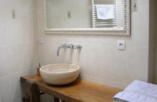 L'Isle-Jourdain Bed & Breakfast | Chambres d'Hôtes du Loubet