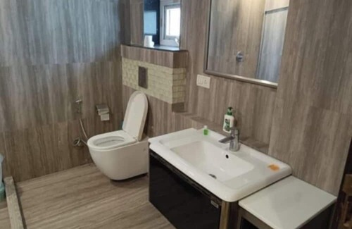 Kailash Colony House | Aaron Residency