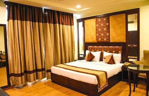 Kailash Colony House | Aaron Residency
