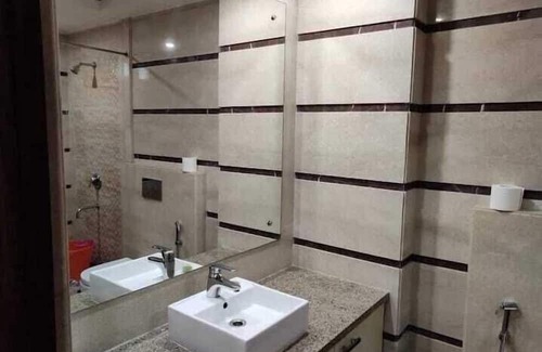 Kailash Colony House | Aaron Residency