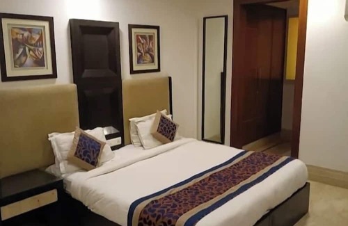 Kailash Colony House | Aaron Residency