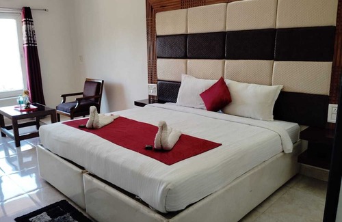 Stuart Hill Hotel | Hotel New Rajdarshan