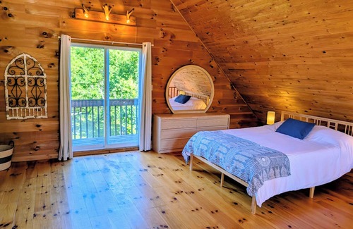 Wakefield House | L'Auberge des Collines Full Guest Suite