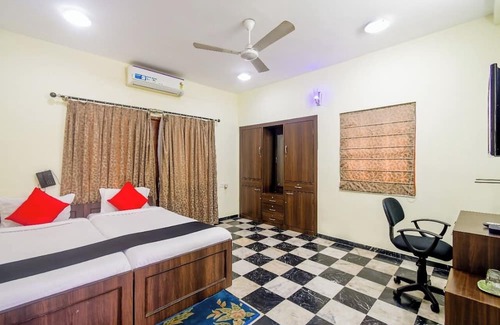 Sector II Hotel | Captain's home stay