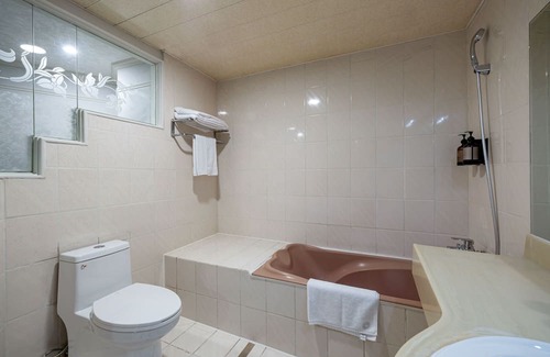 Kaohsiung City Centre House | Retro Kaohsiung