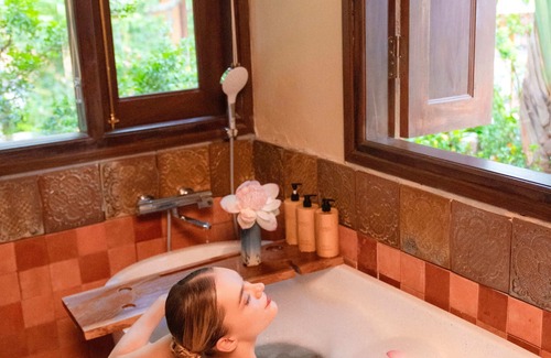 Hoa Lu Hotel | Aman Retreat Ninh Binh