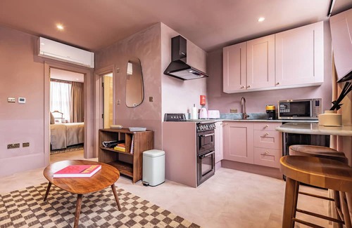 King's Cross Apartment | Maison Rokxy