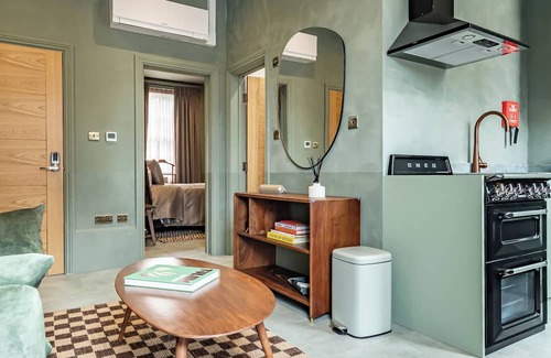 King's Cross Apartment | Maison Rokxy