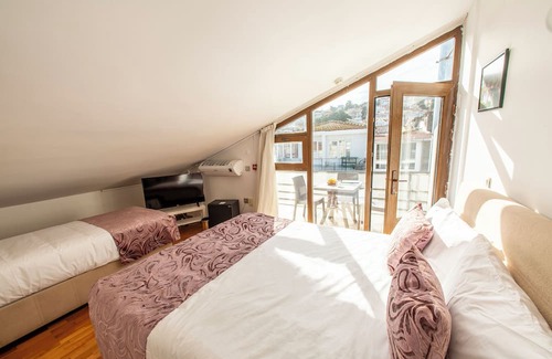 Adalar House | poseidon kınalıada pansiyon