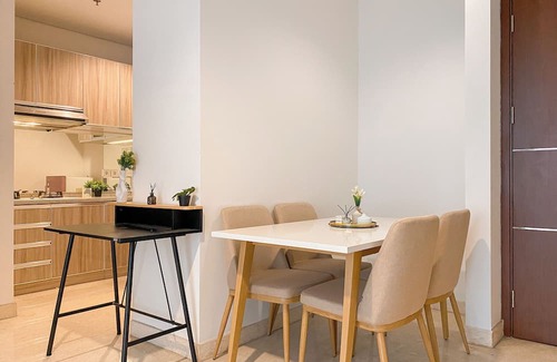 Chinatown Apartment | Homey 2Br Apartment At Lucky Tower Residence