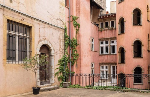 Old Lyon Apartment | Dify Tour Rose - Vieux Lyon