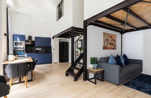 Lyon City Centre Apartment | Dify Mazenod - Prefecture