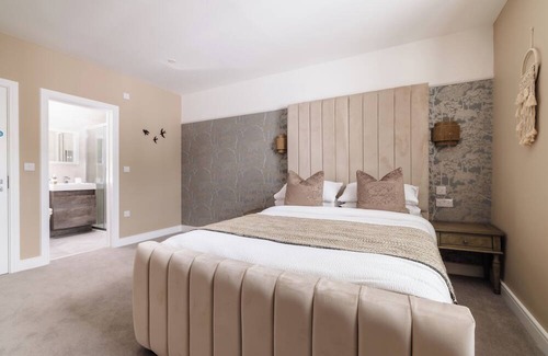 Treorchy Hotel | Pencelli Hotel
