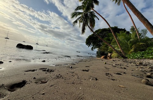 Savusavu Cottage | BougainVilla Savusavu