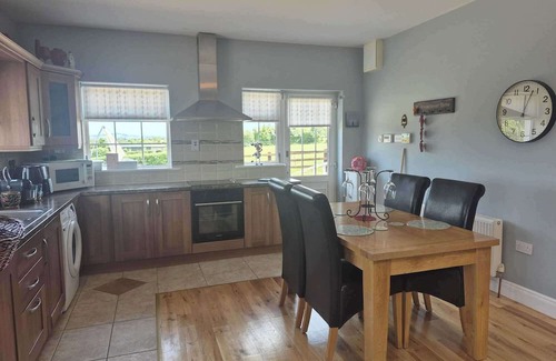 Mullagh Cottage | Tranquil Cottage Retreat in Kells, Leitrim
