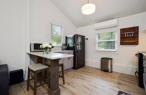 Saugatuck Apartment | Lucky Lucy