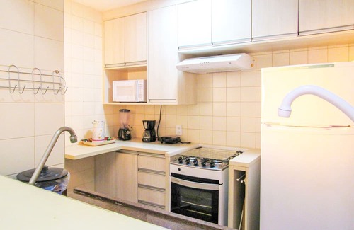 Pitangueiras Apartment | Apto a 200 m da Praia das Pitangueiras-guaruj SP