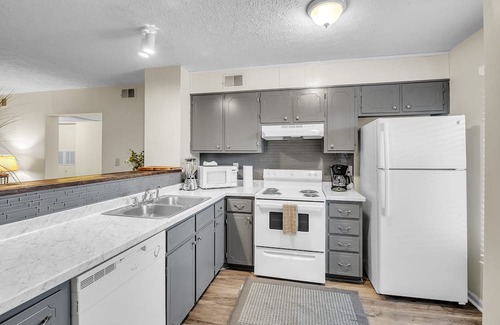 Durham Apartment | Duke Swift Double King Suites 2 Bedroom Apts by Quantum Suites
