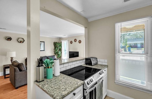 Durham Apartment | Duke Thornapple 2br At&t Fiber 2 Bedroom Apts by Quantum Suites