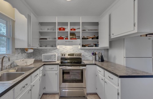 Durham House | Duke 3br 1.5ba At American Village 3 Bedroom Home by Quantum Suites