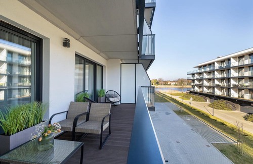 Dziwnow Apartment | Apartment in Dziwnow by River and Beach