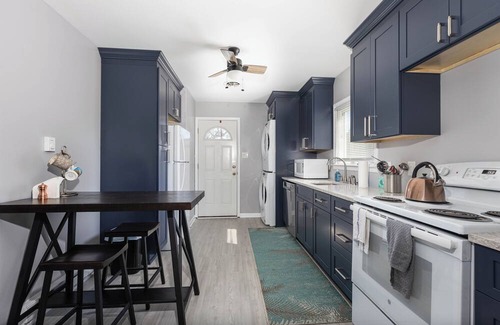 Villas House | Pet-friendly 2-bedroom house in Lower Township with WiFi and AC