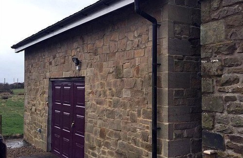 Henshaw Cottage | Countryside Charm Cottage Retreat for Couples