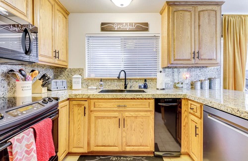 Clear Lake House | Waterfront Decks w/Views: Lower Lake Home!