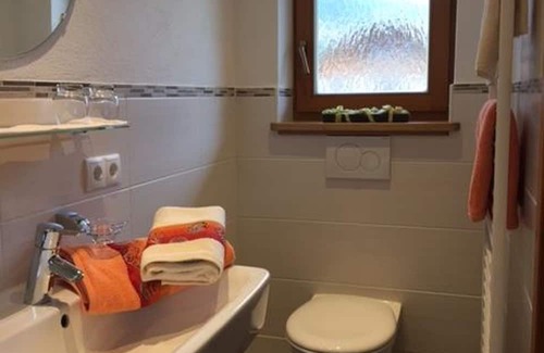 Wallgau Apartment | "No. 5" double room with shower, WC - Neuner, Gästehaus Ulrich