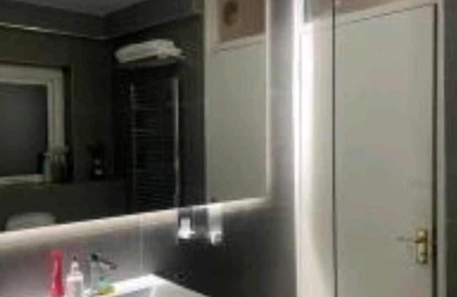 Balham House | Spacious Deluxe Room with Garden F6
