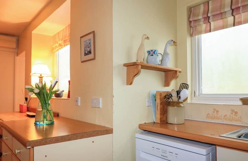 Thurlestone Cottage | 3A LANDPATH, pet friendly, character holiday cottage in Thurlestone