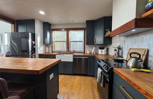 Tallahassee House | Spacious 4-bedroom house with WiFi, AC in fantastic Tallahassee