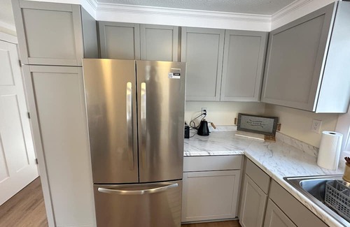 Carmel Apartment | Quality 2-bedroom apartment in the heart of Maine.