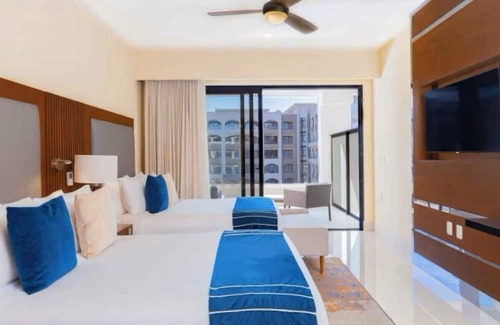 El Rosarito Resort | 2-bedroom 3-bath resort in superb San José del Cabo with AC, WiFi, fitness room