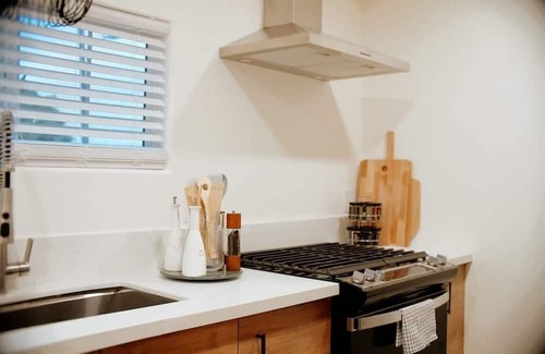 Sunset Cliffs House | °Heart of Ocean Beach°Ocean Views°1GIG Wifi Speed°