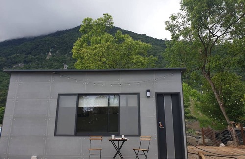 Hualien House | Mountain Silhouette Cottage 2 by Tiny Away (山影小屋2)