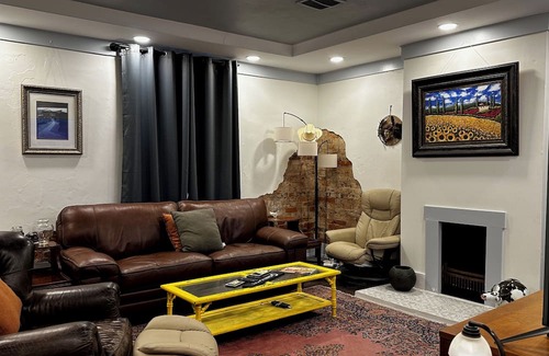 Vevay House | "The Little House on Pike"nCharming 2-bedroom house in wonderful Vevay.