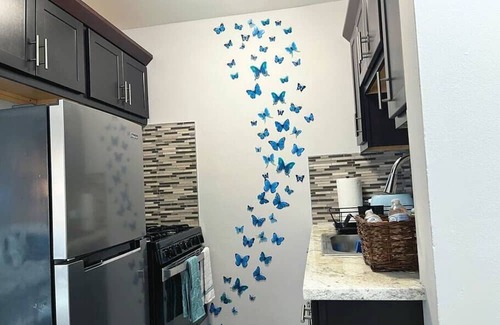 Garfield Heights Apartment | Newly Renovated - Beautiful 5 Star Apartment