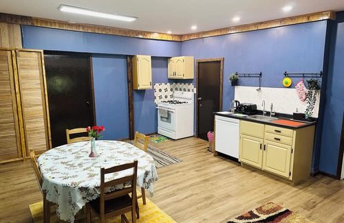 Newboro Apartment | Heart of the Rideau Lakes! Unit 2