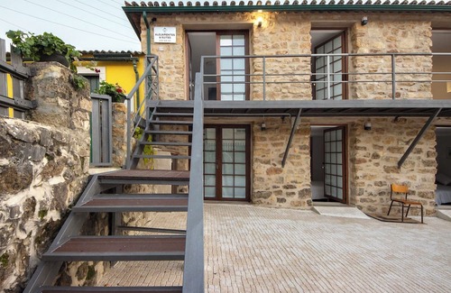 Coimbra Apartment | Room 'Quarto 3 Rc - Quinta Df' with Mountain View, Wi-Fi and Air Conditioning