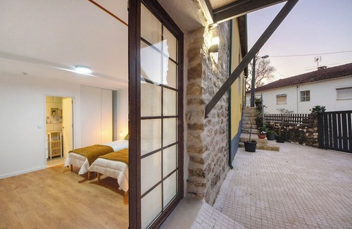 Coimbra Apartment | Room 'Quarto 3 Rc - Quinta Df' with Mountain View, Wi-Fi and Air Conditioning