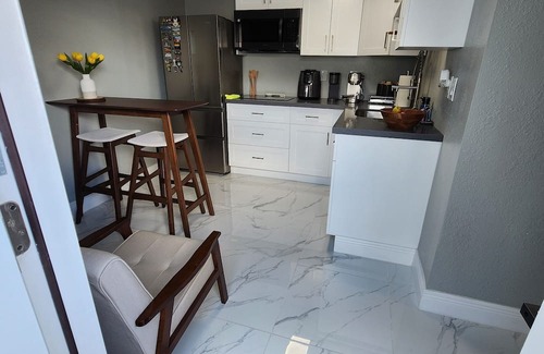 Limona Improvement Apartment | Itty Bitty Bliss