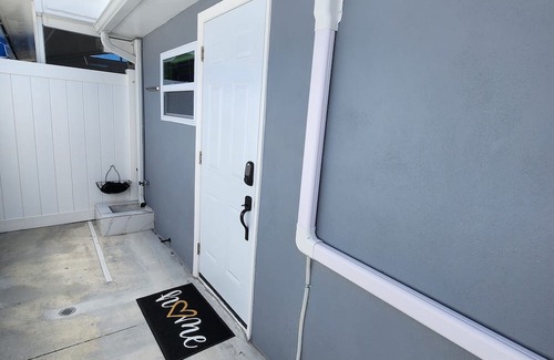 Limona Improvement Apartment | Itty Bitty Bliss