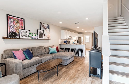 Highlands - Perkins Condo | Urban Luxe Living at LSU Food Hub