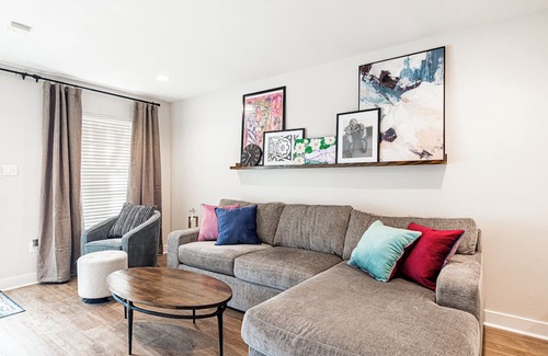 Highlands - Perkins Condo | Urban Luxe Living at LSU Food Hub